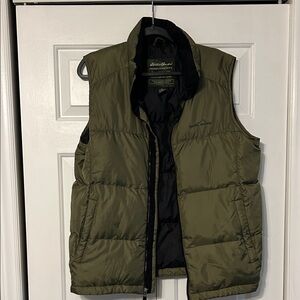 Eddie Bauer Men's Green Quilted Vest